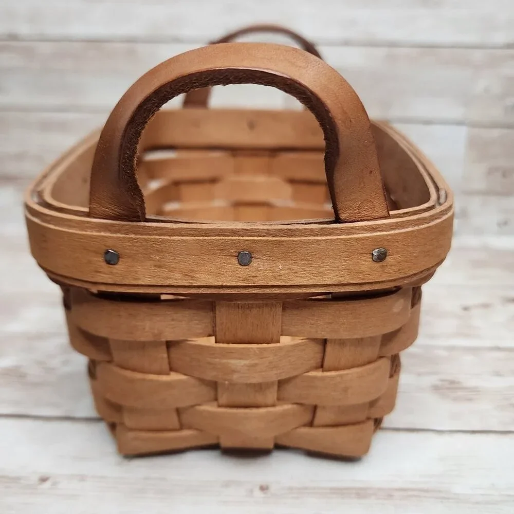 Longaberger Rectangular Tea Basket 10740 With Plastic Liner and Leather Handles‎